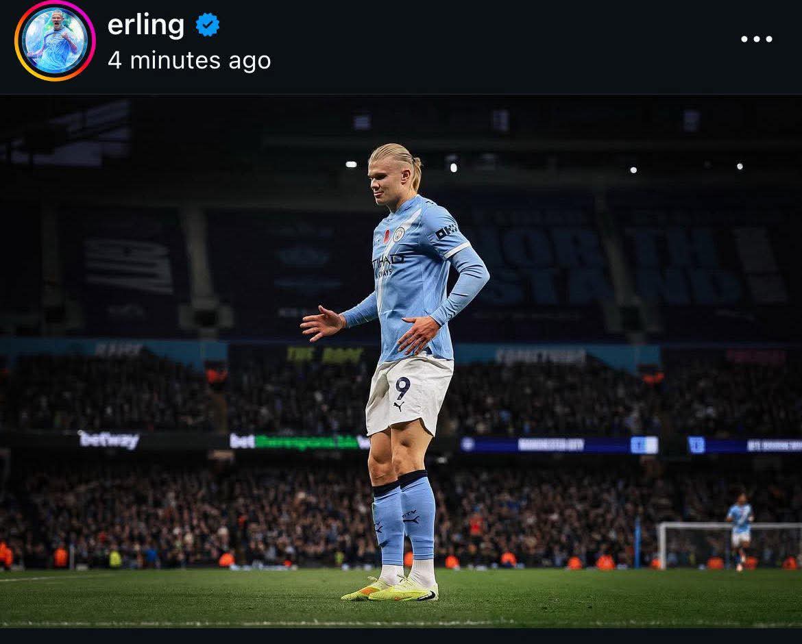 ERLING HAALAD PULL OUT ROBOT CELEBRATION